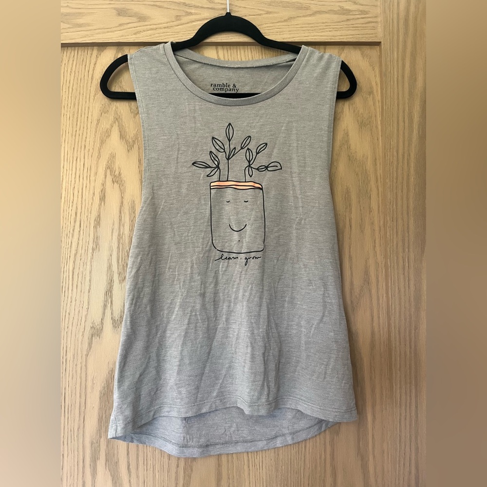 Gray Plant Graphic Muscle Tee | M